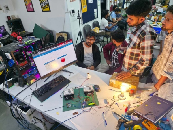 IoT energy meter using Arduino for real time electricity monitoring with WiFi dashboard and power consumption tracking