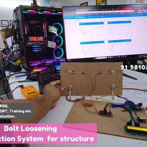 This image shows an IoT-based bolt loosening detection system implemented using Arduino, force sensors, and an LCD module.